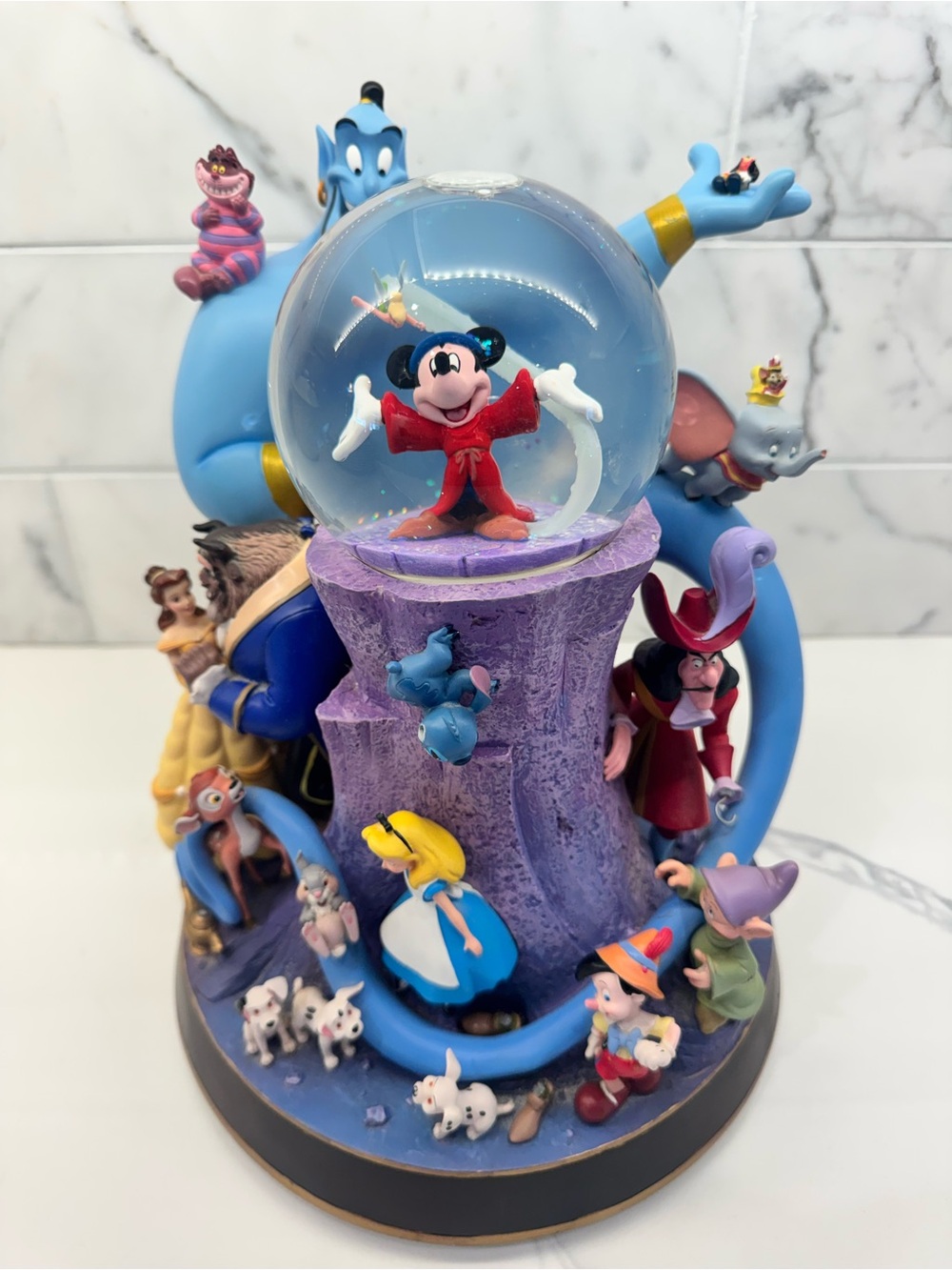1992 The Wonderful World of Disney "Friend Like Me" Musical Light-Up Snow Globe